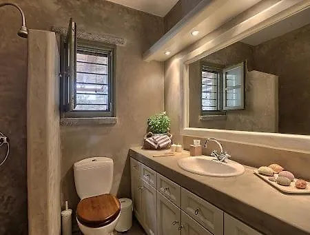 Exceptional Privacy * Korissia (Kea)